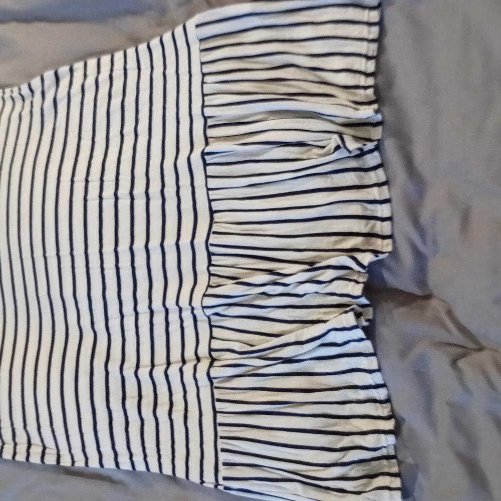 Dress - Picture 2 of 5